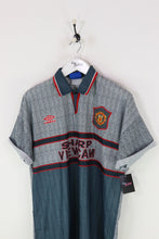 Umbro Manchester United Football Shirt Grey/Red XL